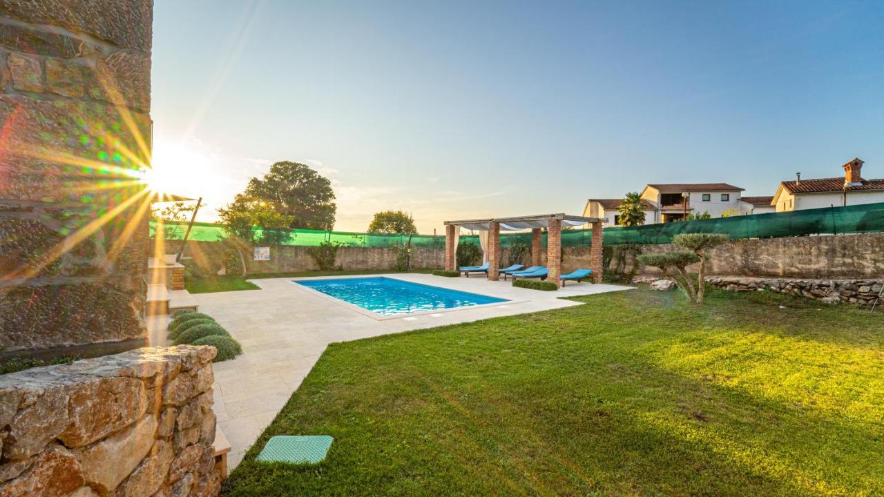 ורבניק Villa Campiello Heated Pool מראה חיצוני תמונה